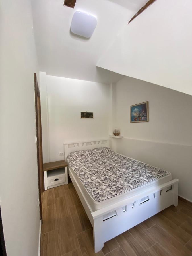 Sunny Bay Apartments Kotor Extérieur photo