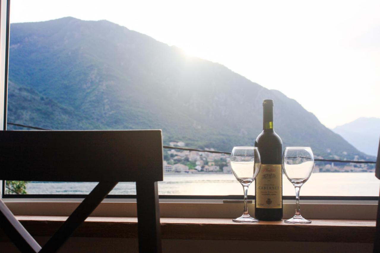 Sunny Bay Apartments Kotor Extérieur photo