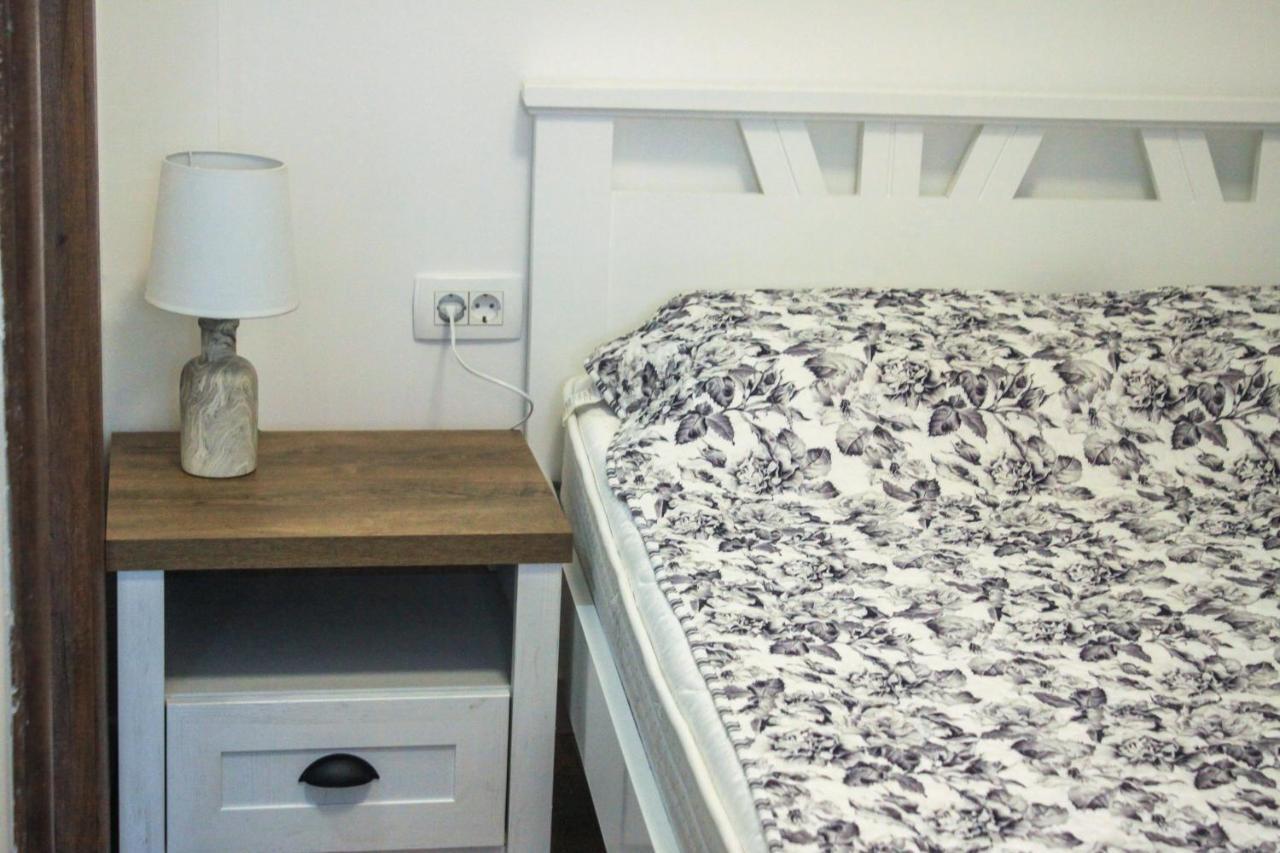Sunny Bay Apartments Kotor Extérieur photo