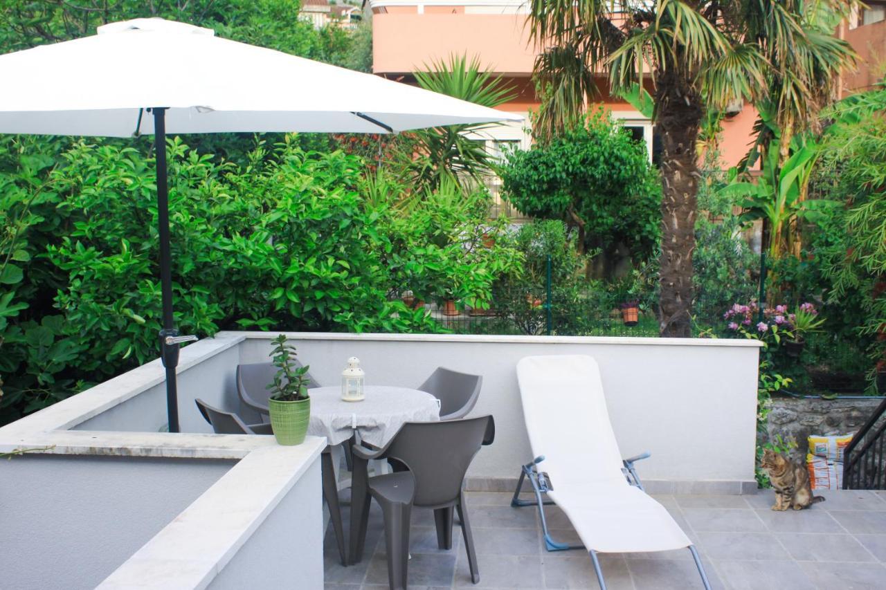 Sunny Bay Apartments Kotor Extérieur photo