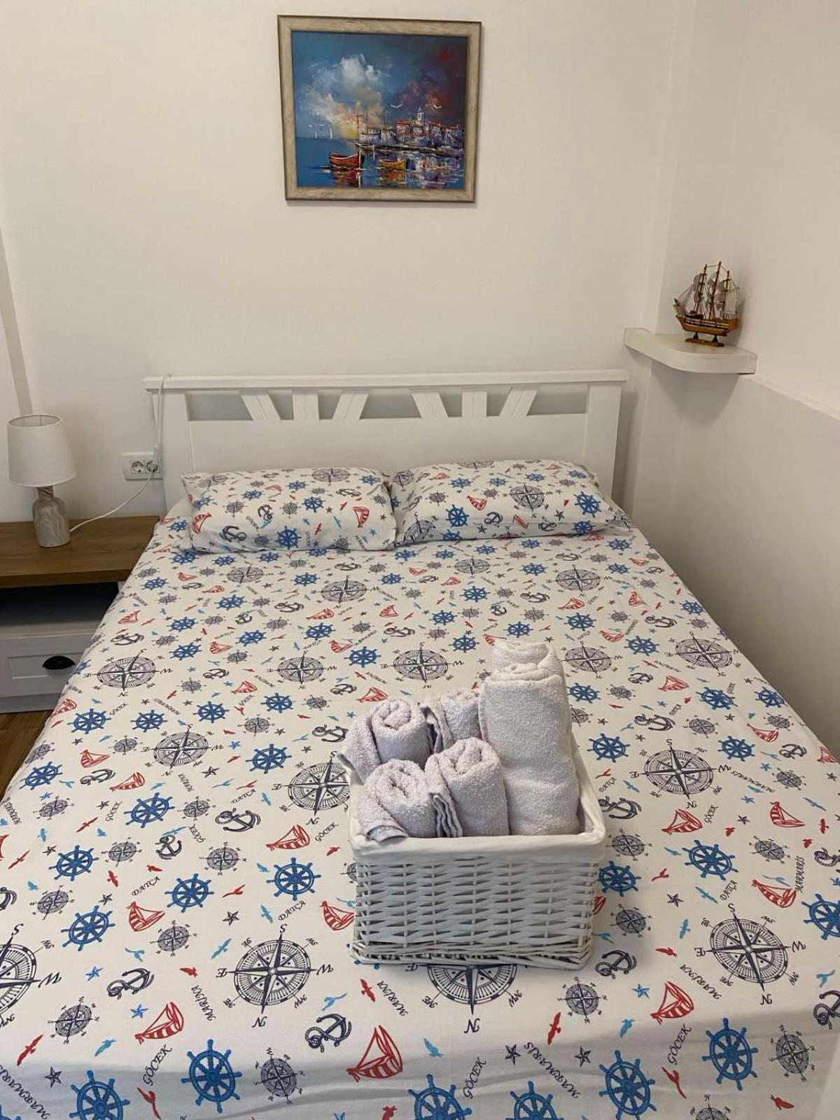 Sunny Bay Apartments Kotor Extérieur photo